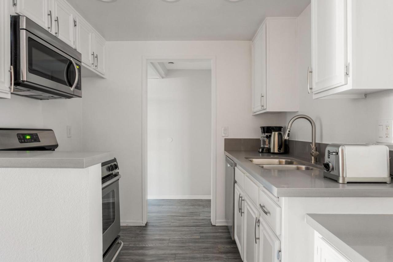 Beverly Grove 2br W Gym Nr Malls Hospital Lax-1107 * Los Angeles