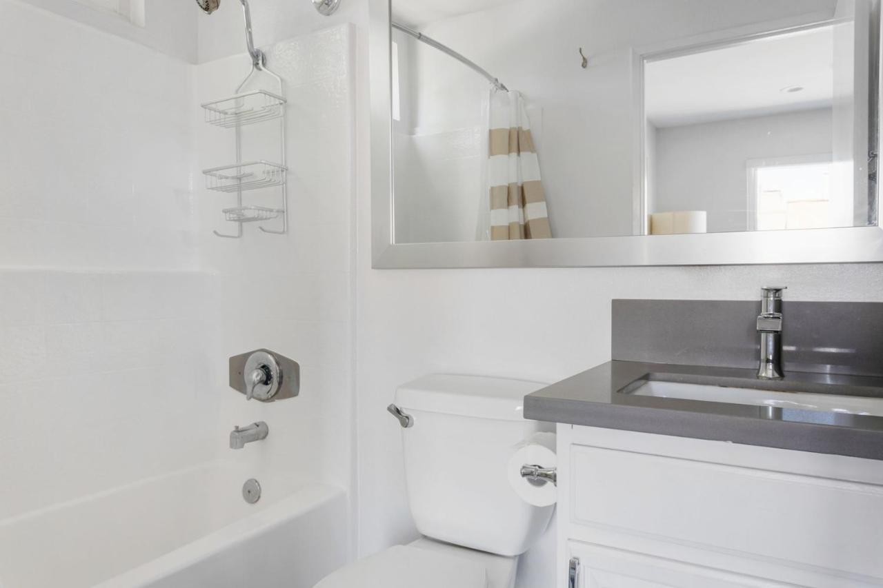 Beverly Grove 2br W Gym Nr Malls Hospital Lax-1107 Apartamento