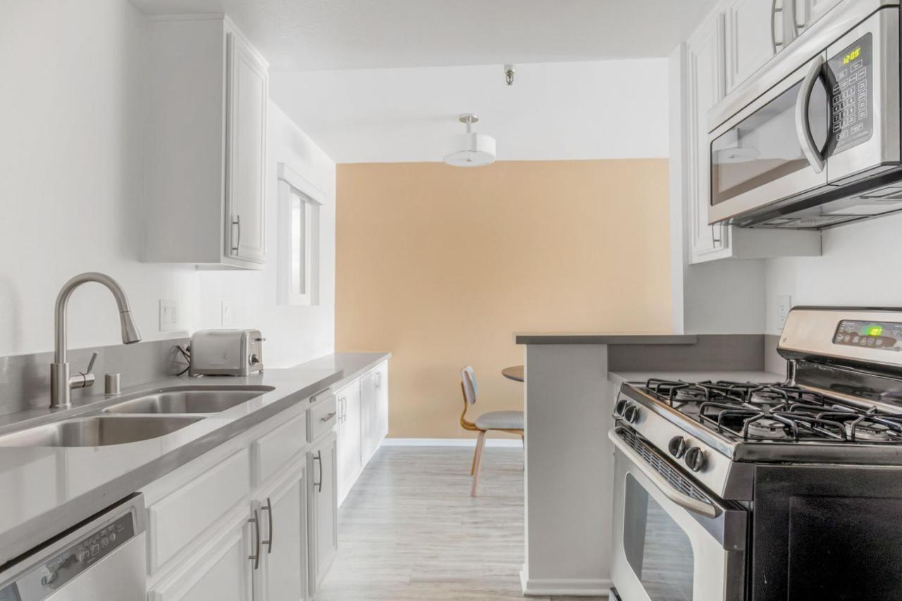 Beverly Grove 2br W Gym Nr Malls Hospital Lax-1107 Apartamento